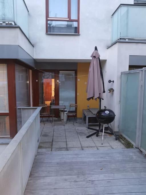 Auriapartments Karlin 2Kk S Terasou A Parkovanim Praha Bagian luar foto